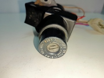 Замок зажигания, ключ, заливная горловина, Kawasaki ZR 7