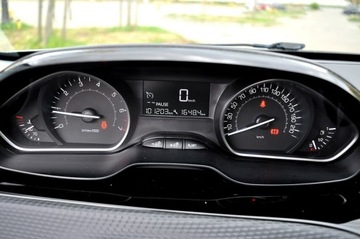 Peugeot 2008 I SUV Facelifting 1.2 PureTech 110KM 2016 Peugeot 2008 _1.2T 110 KM Lift Navi Led Klima, zdjęcie 19
