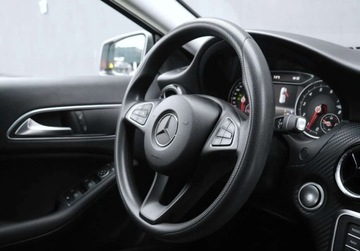 Mercedes GLA I Off-roader 1.6 180 122KM 2017 Mercedes-Benz GLA LIFT 180 Benzyna 122HP Automat Kamera II.wlasciciel GWAR, zdjęcie 24