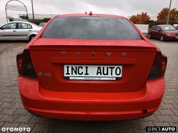 Volvo S40 II 1.6 DRIVe 109KM 2009 Volvo S40 Volvo S40 1.6D DPF DRIVe 1.6 Diesel 109KM, zdjęcie 7