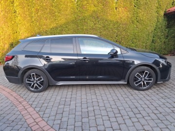 Toyota Corolla XII TS Kombi 1.8 Hybrid 122KM 2021 Toyota Corolla Kombi Trek 2021/22 1.8 Hybryda Salon PL, zdjęcie 10