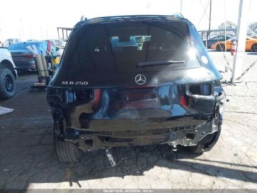 Mercedes GLB 2024 Mercedes-Benz GLB 250 4Matic 2024 2.0 Benzyna 221KM, zdjęcie 4