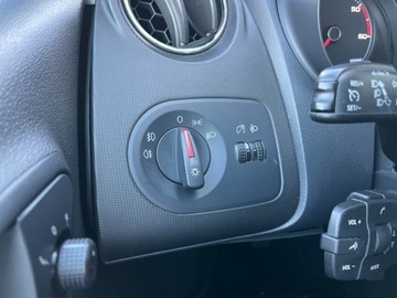 Seat Ibiza IV Hatchback 5d Facelifting 1.2 TDI CR 75KM 2015 Seat Ibiza 1.2 diesel 75 KM zarej w PL zadbany mozliwa zamiana 1.2, zdjęcie 13