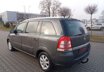 Opel Zafira B 1.6 Twinport ecoFLEX 115KM 2011 Opel Zafira Zarejestrowany w Polsce - benzyna - 7 foteli 1.6 Benzyna 116KM, zdjęcie 8