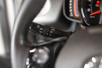 Toyota Aygo II Hatchback 3d Facelifting 1.0 VVT-i 72KM 2019 Toyota Aygo 1.0 VVT-i X-play czujniki parkowania Benzyna 72KM, zdjęcie 9