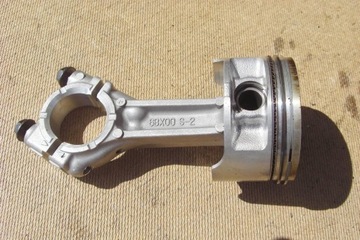 YAMAHA F6 6BX TŁOK STD (nominał) Z PIERŚCIENIAMI