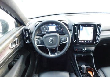 Volvo XC40 Crossover Facelifting 2.0 B4 197KM 2022 Volvo XC 40 2.0T R-Design z Gwarancja Model 2022r 2.0 Benzyna 197KM, zdjęcie 6