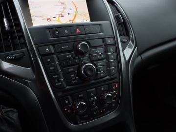 Opel Astra J Sports Tourer Facelifting 1.6 CDTI ecoFLEX 110KM 2014 Opel Astra 1.6 CDTI, Navi, Xenon, Klima, zdjęcie 11