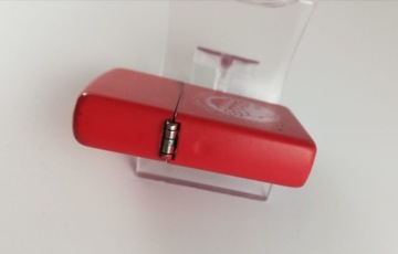 Старая бензиновая зажигалка Zippo, коллекция 2015 г.