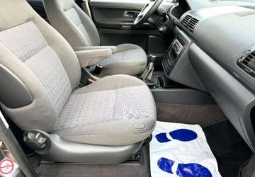 Seat Alhambra I (7MS) Minivan Facelifting 2.0 i 115KM 2005 Seat Alhambra 2.0 Benzyna 7-osobowy 6-biegow Tempomat Klimatronik 2.0, zdjęcie 13