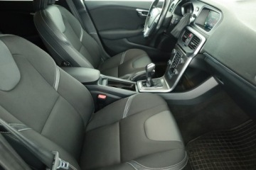 Volvo S40 II 2014 Volvo V40 2.0 D4, 187 KM, Skóra, Navi, Klima, zdjęcie 4