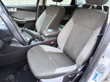 Ford Focus III Kombi 1.6 Duratorq TDCi DPF 115KM 2011 Ford Focus 1.6 TDCI 115KM, klimatyzacja, nowe hamulce, 4x el. szyby, bluet, zdjęcie 17