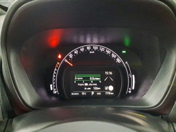 Toyota Aygo X 1.1 VVT-i 72KM 2024 Toyota Aygo X 1.0 VVT-i Style CVT Toyota Aygo X 1., zdjęcie 17