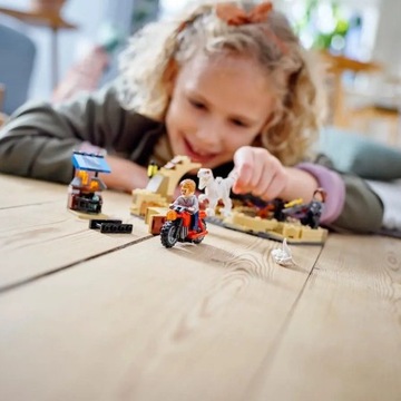 LEGO Jurassic World Погоня за атроцираптором