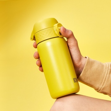 ЛЕГКАЯ СТАЛЬНАЯ БУТЫЛКА ДЛЯ ВОДЫ НАПИТКИ НЕРЖАВЕЮЩАЯ СТАЛЬ ЖЕЛТАЯ ION8 0,4 л