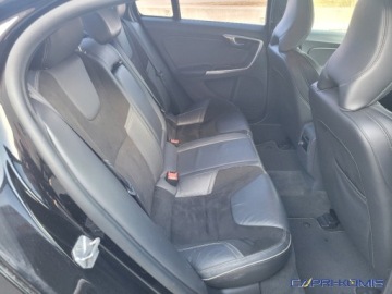 Volvo S60 II Sedan Facelifting 2.0 D4 DRIVE-E 190KM 2018 Volvo S60 2.0D4 R-Designe Rewelacja Bezwypadkowy 2.0 Diesel 190KM, zdjęcie 19