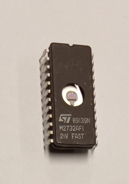 Pamięć EPROM 32kb (4k x 8) M2732AF1