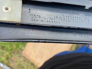 2036904962 LIŠTA DVEŘE LEVÝ PŘEDNÍ MERCEDES W203