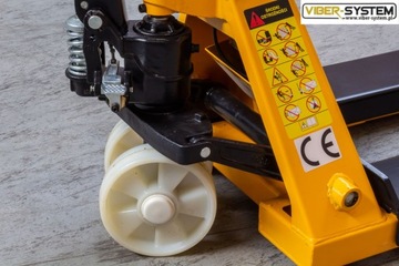 ГРУЗОВИК С ЦИФРОВЫМИ ВЕСАМИ 2500 кг