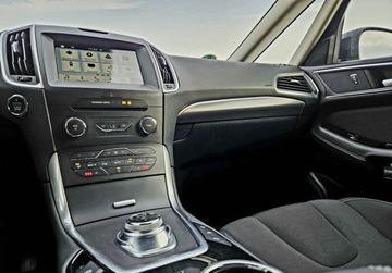 Ford S-Max II Van 2.0 TDCi 150KM 2018 Ford S-Max 2018 Rok,Udokumentowany przebieg,Zarejestrowany Automat 2.0, zdjęcie 19