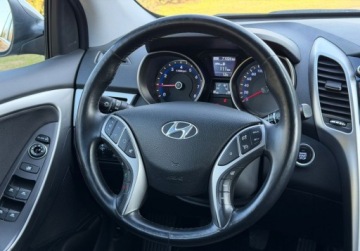 Hyundai i30 II Wagon Facelifting 1.4 MPI 100KM 2015 Hyundai i30 1,4 100KM LIFT Key-less Kamera Navi Bezwypadkowy SERWIS Super, zdjęcie 16