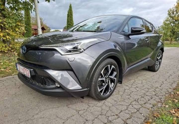 Toyota C-HR I Crossover 1.8 Hybrid 122KM 2017 Toyota C-HR Toyota C-HR 1.8 Hybryda 122KM, zdjęcie 7