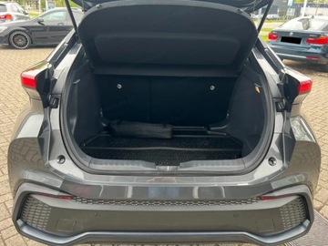 Toyota C-HR II SUV Plug-In 2.0  223KM 2025 Od ręki - Style 2.0 Hybrid Dynamic Force Plug-in 223KM | Podgrzewane fotele, zdjęcie 10