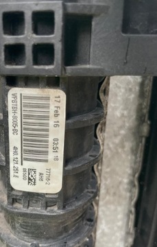 AUDI A8 D4 chłodnica wody ORYGIBALNA OE 4H0121251E