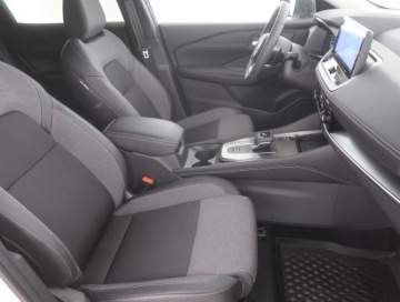 Nissan Qashqai III Crossover Facelifting 1.3 DIG-T MHEV 158KM 2025 Nissan Qashqai 1.3 DIG-T MHEV, 1. Właściciel, zdjęcie 8