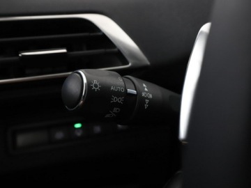 Peugeot 3008 II Plug-In Hybrid HYbrid4 300 PHEV 300KM 2019 Peugeot 3008 GT phev full led virtual automat, zdjęcie 37
