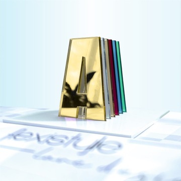 Зеркало из плексигласа из акрила и золота, вырезанное по размеру.