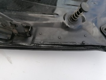 Капот MERCEDES E-Class W212 перед подъемом