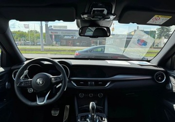 Alfa Romeo Stelvio SUV Facelifting 2023 2.0 GME Turbo 280KM 2025 Alfa Romeo Stelvio Alfa Romeo Stelvio abonament 1687 zl 2.0 Benzyna 280KM, zdjęcie 3