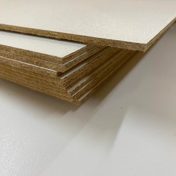 Плита ХДФ 900х600 3 мм односторонняя белая ДВП