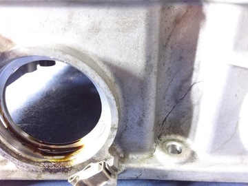 BMW 5 G30 4.4 V8 KRYT VENTILU PRAVÁ 8601704