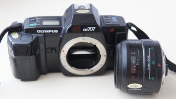 Классический аналоговый фотоаппарат OLYMPUS OM 707