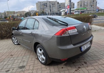 Renault Laguna III Hatchback 2.0 16v 140KM 2009 Renault Laguna 2,0 Benzyna - Bezwypadkowa - Zarejestrowana 2.0 Benzyna, zdjęcie 30