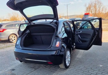 Audi A1 I Hatchback 3d 1.2 TFSI 86KM 2014 Audi A1 Sportback 1,2 Ben Navi Ksenon 1.2 Benzyna 86KM, zdjęcie 32