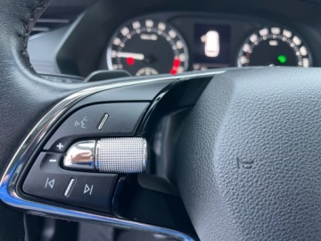 Skoda Octavia IV Kombi 2.0 TDI 150KM 2022 Skoda Octavia 2.0 TDI 150 KM DSG AMBITION BEZWYPADKOWY 2.0 Diesel 150KM, zdjęcie 31