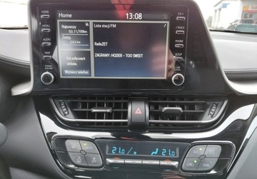 Toyota C-HR I Crossover Facelifting 1.2 Turbo 116KM 2020 Toyota C-HR 1.2 Benzyna 116KM, zdjęcie 17