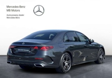 Mercedes Klasa E W214 Sedan 2.0 220d 197KM 2025 Mercedes-Benz Klasa E Salon PL 4Matic AMG Line Kamera 360 Digital Light MB, zdjęcie 4