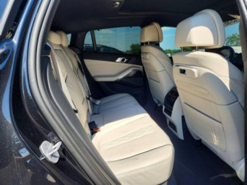 BMW X6 G06 SUV Facelifting 3.0 40i 381KM 2025 BMW X6 2025r., xDrive40I, 3L, od ubezpieczalni 3.0 Benzyna 380KM, zdjęcie 9