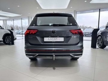 Volkswagen Tiguan Allspace SUV Facelifting 2.0 TDI SCR 150KM 2022 Volkswagen Tiguan Allspace Allspace Elegance 4Motion Hak Kamera cofania, zdjęcie 2