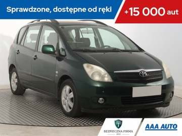 Toyota Corolla Verso E120 2.0 D-4D 90KM 2003