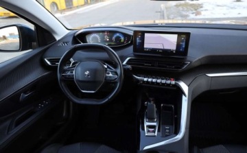 Peugeot 3008 II Plug-In Hybrid Facelifting 1.6 HYBRID 225KM 2021 Peugeot 3008 Peugeot 3008 225 e-EAT8 Allure Pack 1.6 Hybryda Plug-in 225KM, zdjęcie 6