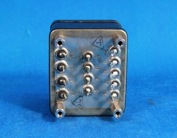 TRANSFORMATOR SIECIOWY PRZEDWZMACNIACZY AUDIO USA