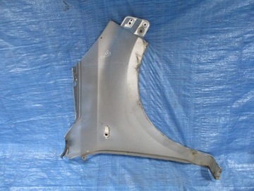 BLATNÍK LEVÝ PŘEDNÍ DAIHATSU TERIOS II BARVA S28