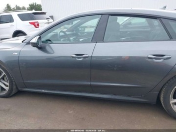 Audi A7 C8 2021 Audi A7 Sportback Premium Plus 55 TFSI 2021 3.0 Benzyna 335KM, zdjęcie 1