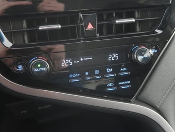 Toyota Camry IX Sedan 2.5 Hybrid Dynamic Force 218KM 2021 Toyota Camry 2.5 Hybrid, Salon Polska, zdjęcie 11