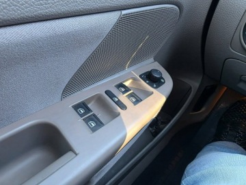 Volkswagen Golf VI Variant 2.0 TDI-CR DPF 140KM 2010 Volkswagen Golf 2.0 TDI 140 KM, Automat DSG,, zdjęcie 9